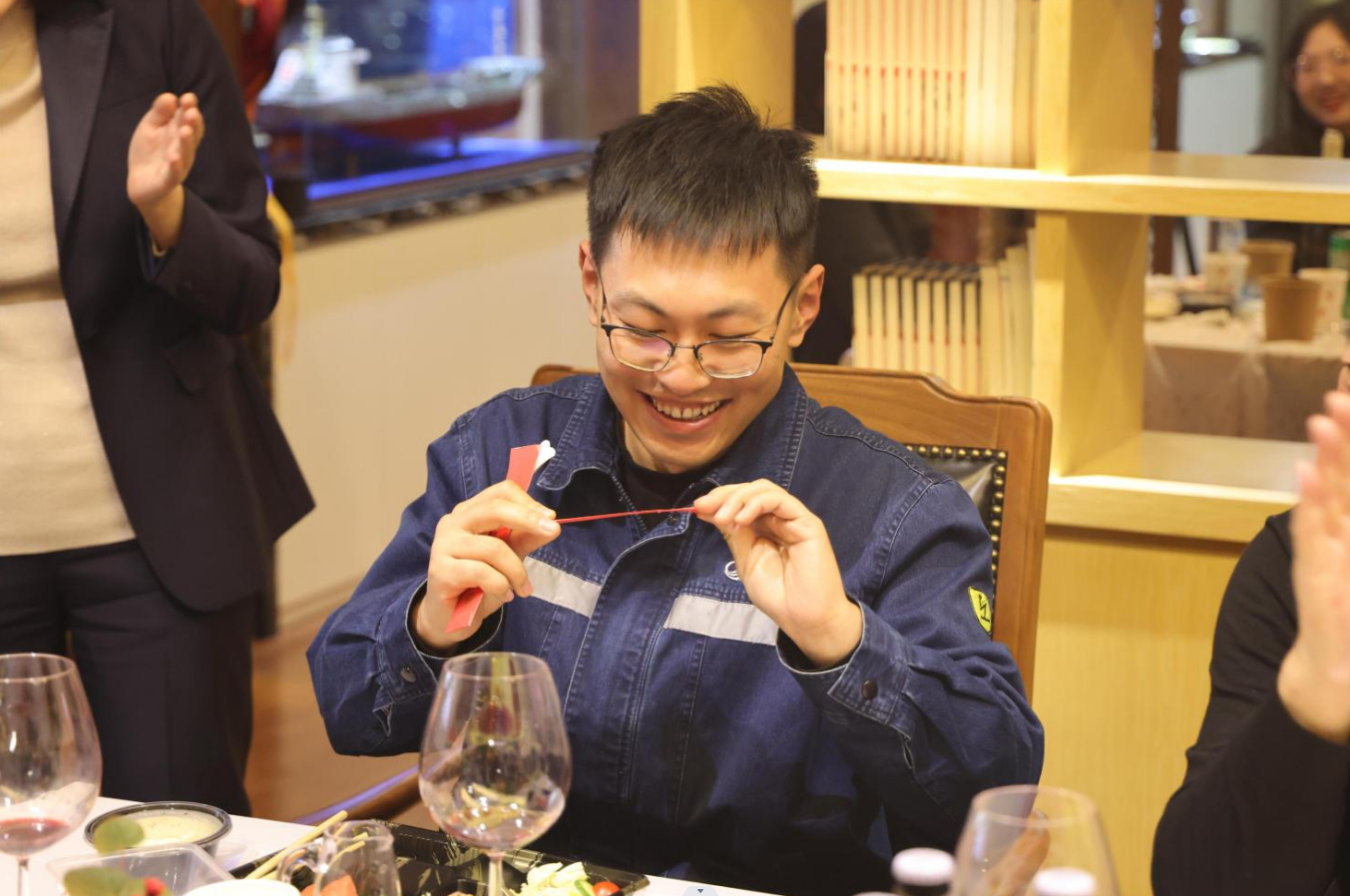 携手并进 共创未来_经航佰福国际集团有限公司